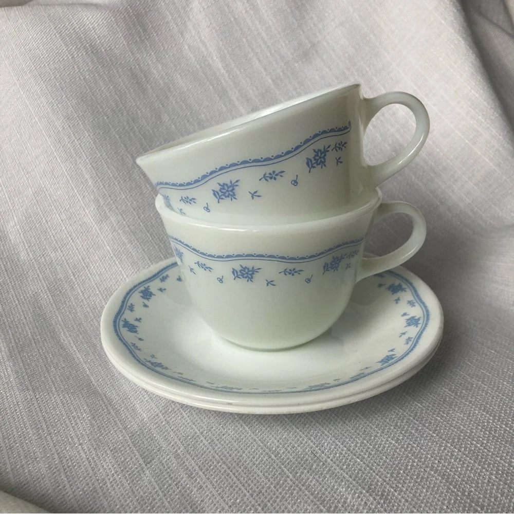 Pair of 'Morning Blue' Pyrex Cups and Corelle Saucers (see photos & description)